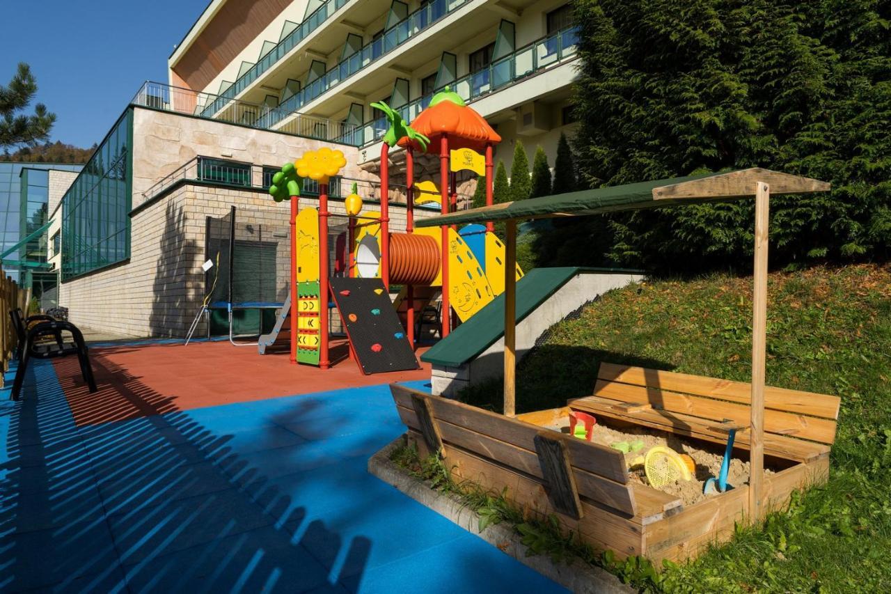 Hotel Pegaz Krynica-Zdrój Exteriér fotografie
