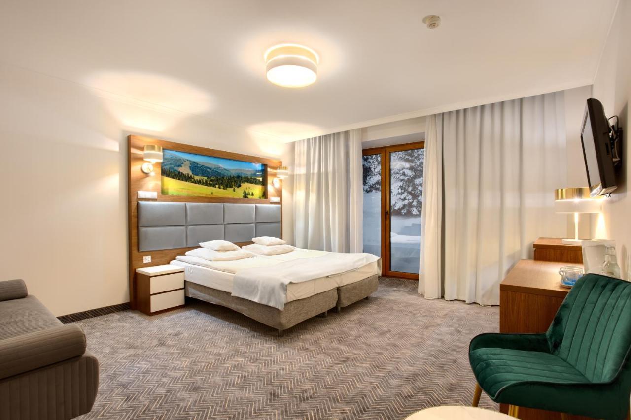 Hotel Pegaz Krynica-Zdrój Exteriér fotografie